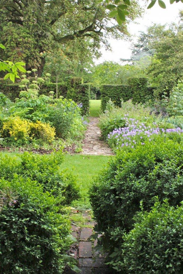 COME WITH ME TO THE GARDEN | Susan Branch Blog